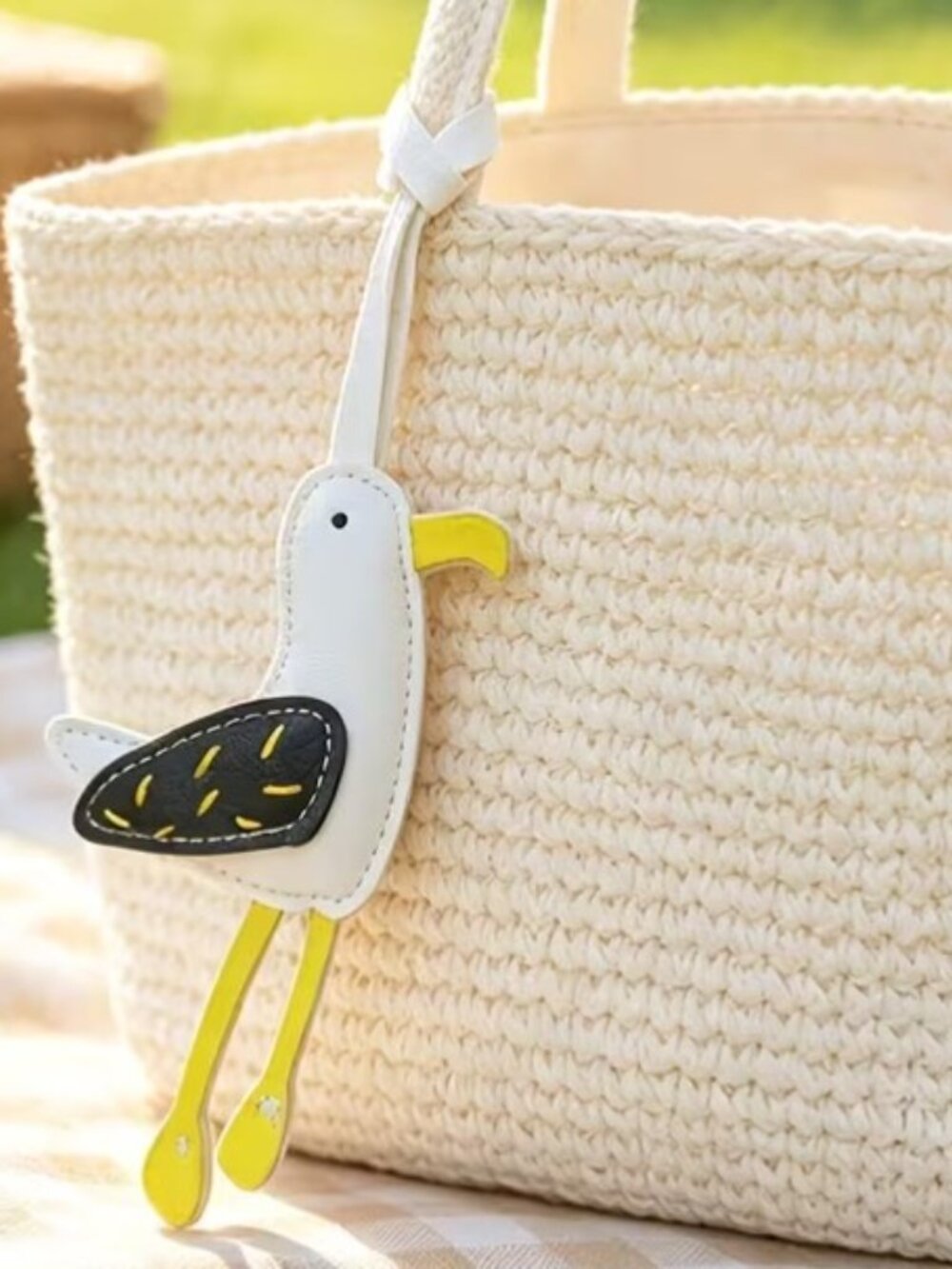 New Faux Leather Seagull Bird Bag Backpack Charm - Picture 5 of 5